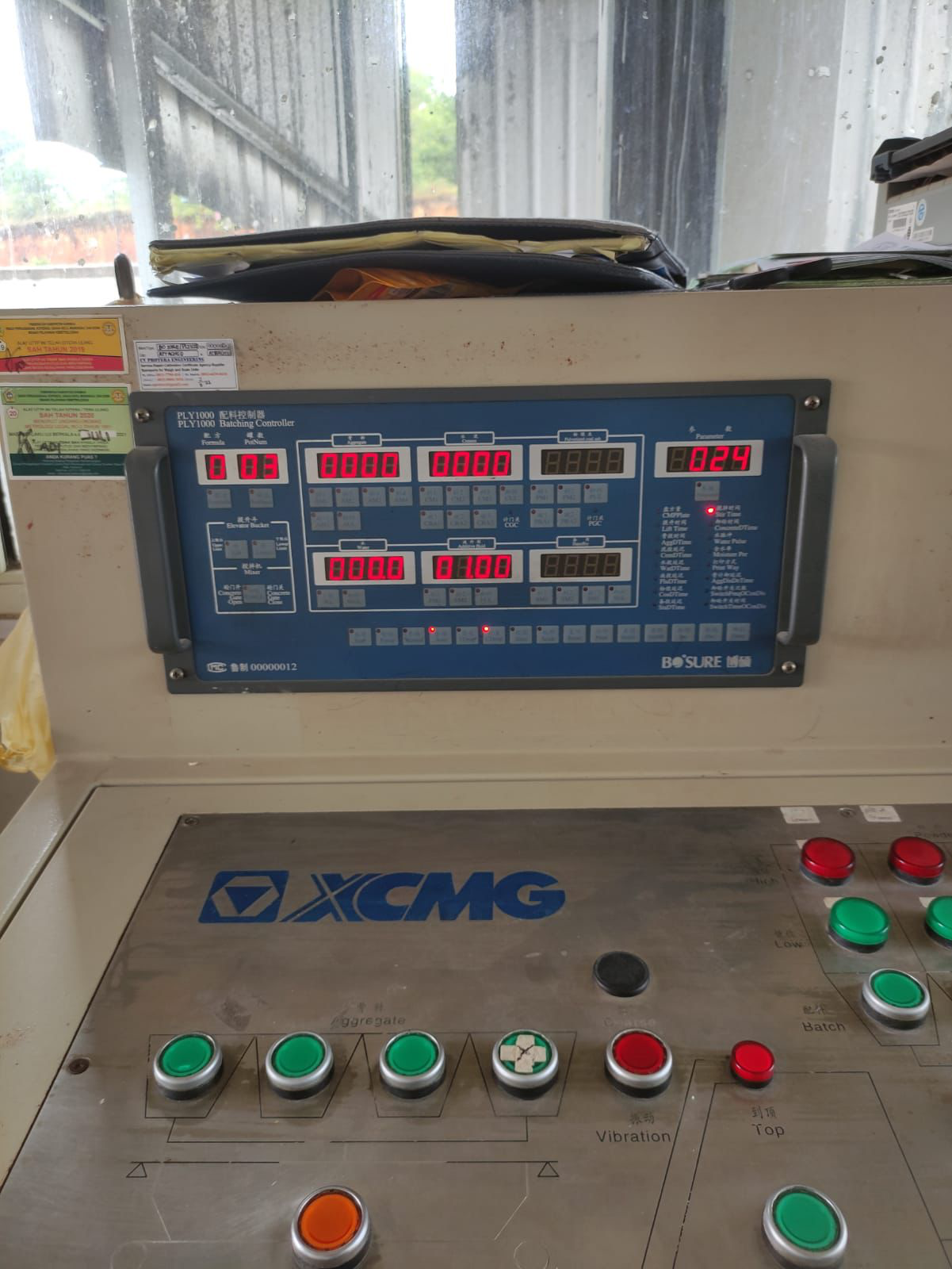 Panel batching plant yang sedang ditangani tim CV Protera Engineering